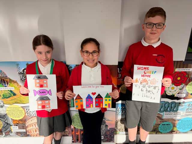 The winning designers of Taylor Wimpey South Midlands’ welcome card competition in Overstone