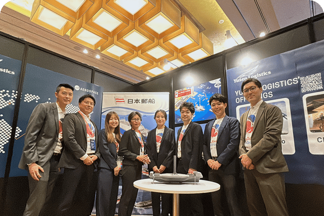 Photo of the NYK and Yusen Logistics teams