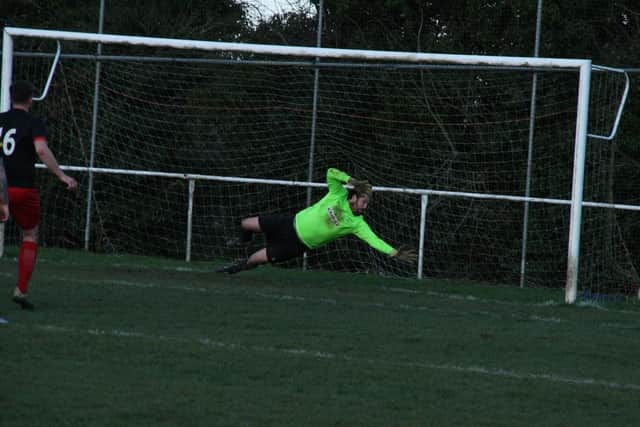 Merson Styles' penalty finds the net to put Corinthians 3-1 up