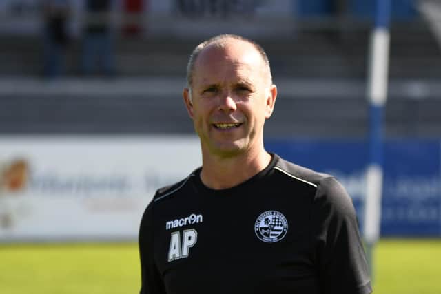 AFC Rushden & Diamonds boss Andy Peaks