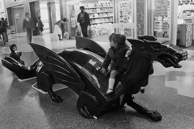 The play sculpture in the then Arndale Centre
