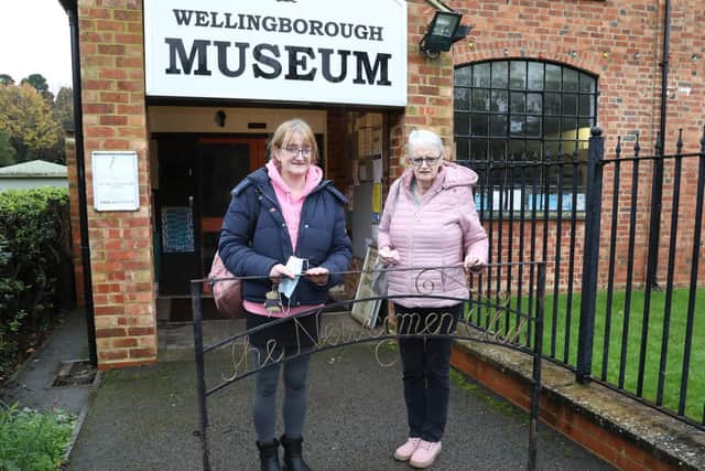 l-r Penny Line and mum Pam Toms with the sign