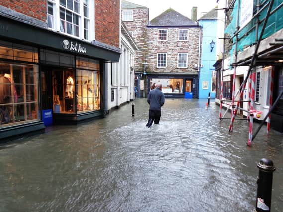 The Community Flood Resilience Pathfinder Scheme aims to help Northamptonshire communities at risk of flooding to feel better prepared and equipped.