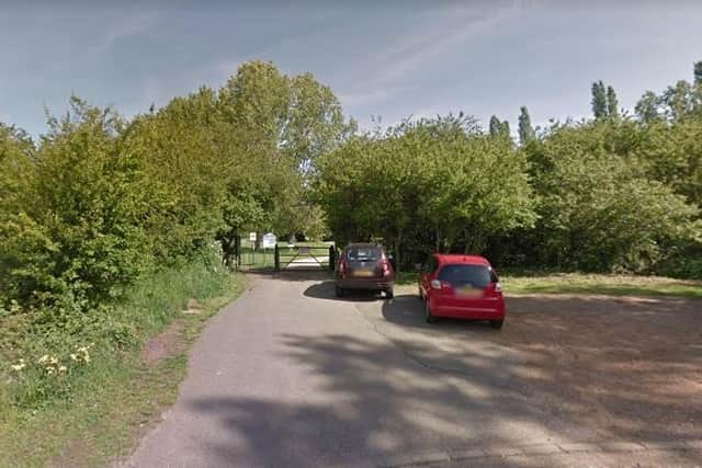 Police are appealing for witnesses to come forward after a man was bitten on the leg by a dog in Bradlaugh Fields, Northampton.