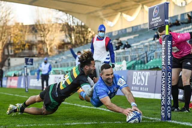 Dave Kearney dived over just before the break