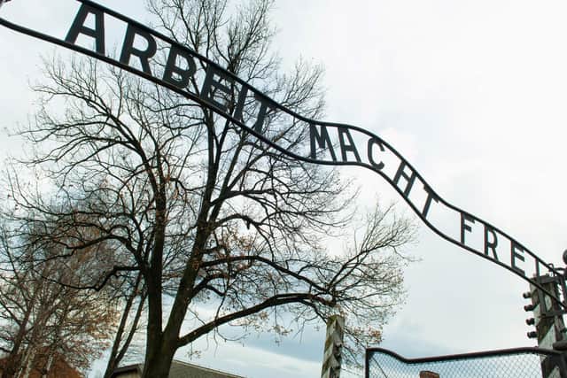 The entrance to Auschwitz © http://grahamsimages.com