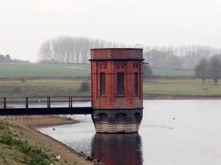 An new education centre will be build at Sywell Country Park.