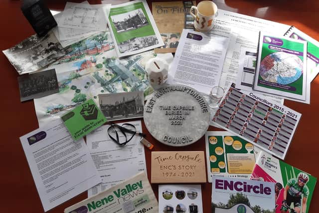 Items inside the time capsule