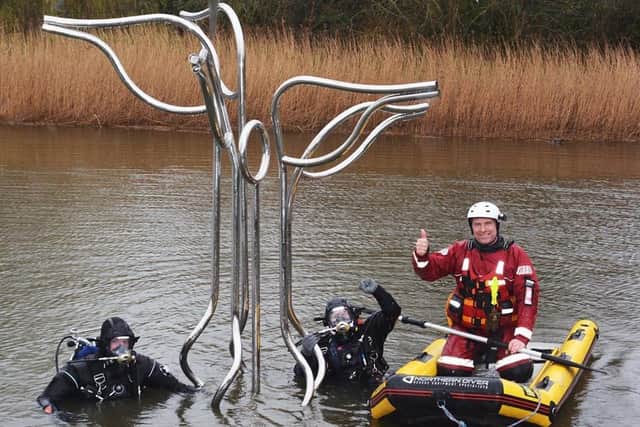 Heron Tree with l-r Tom Nicholl and Su Eld-Weaver from GP Diving and Paul Mills from MVS (Marine Service Volunteers).