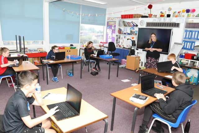 Sarah Hickin with the Year 6 Bubble 3 class