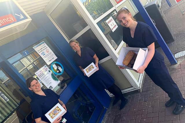 KGH staff receiving the donated cupcakes