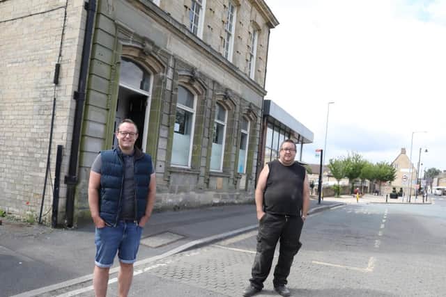 l-r Ryan Reece and Wayne Fisher outside The Artlenock Inn, Station Road, Irthlingborough
