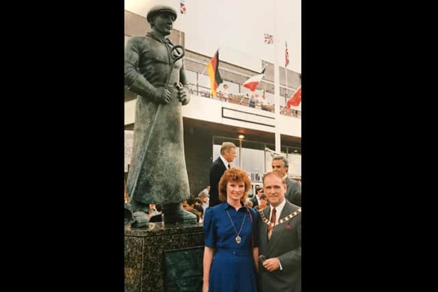 Kim and Peter McGowan at the unveiling of the Steelman statue