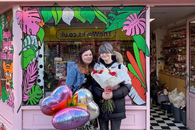 l-r Reannah Ennis and Ayesha Neithercut