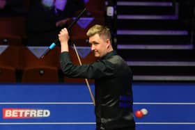 Kettering's Kyren Wilson defeated Ronnie O'Sullivan to book a place in the semi-finals of the UK Championship