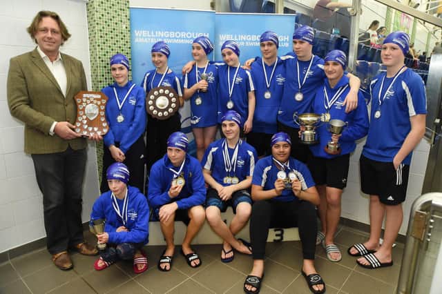 Swimmers with their medals at their first club championship since 2019