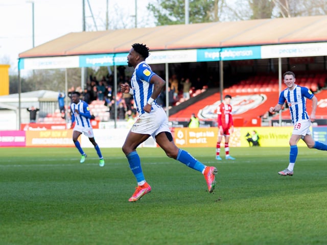 Omar Bogle celebrates his goal. Crawley Town v Hartlepool United. Pictures by Jamie Evans UK Sports Images SUS-221202-211518004