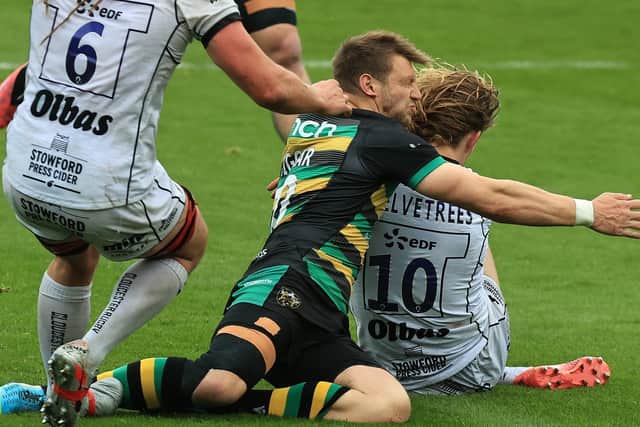 Dan Biggar was forced off after an unfortunate clash with Billy Twelvetrees