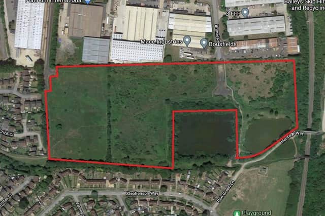 The houses would surround the two Pen Green ponds