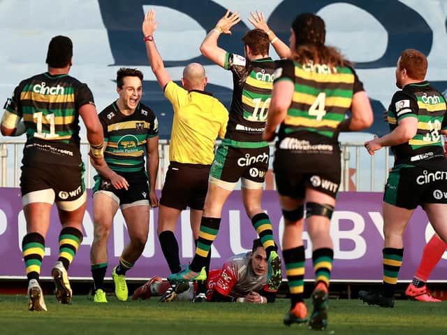 Tom Collins scored a superb late try to snatch a stunning win for Saints at the Dragons in early April