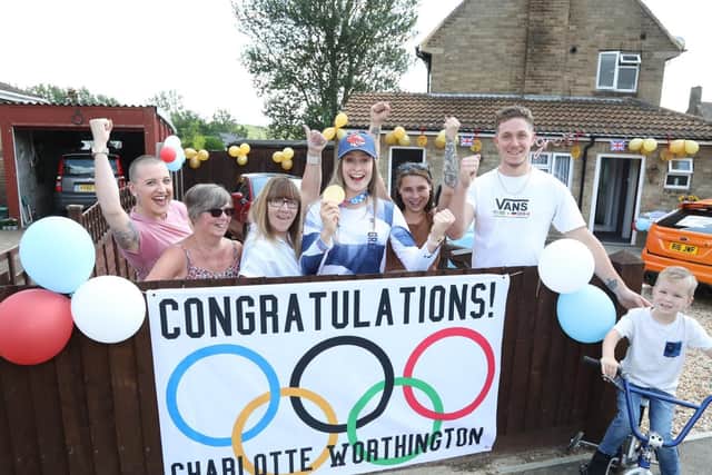 Leanne, Moira, Allison, Charlotte, Angelika, Ryan and Lochlan