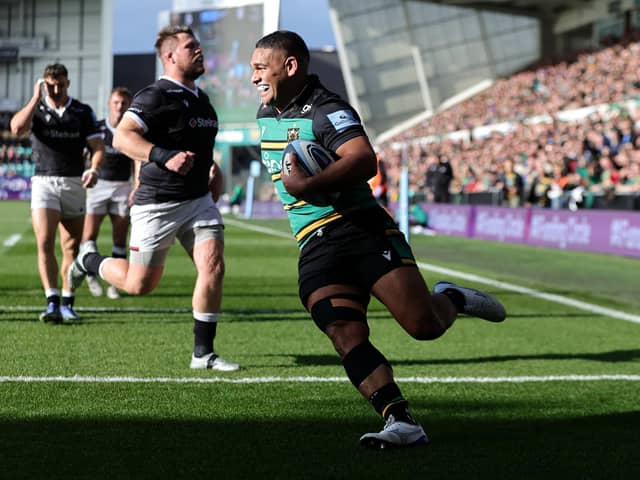 Sam Matavesi scored for Saints during the first half