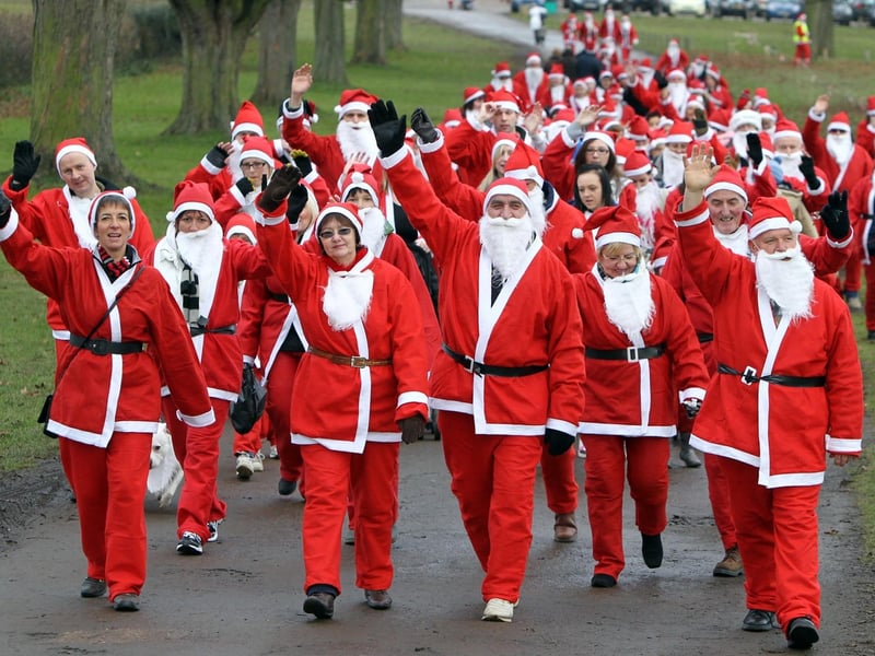 Kettering Wicksteed Park Santa Saunter for Cransley Hospice 2010