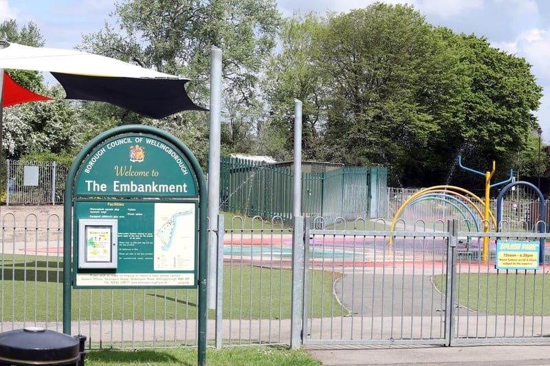 The Embankment and its splash park is a hugely popular attraction during the summer months in Wellingborough. It is free to use and often hosts food and ice cream vans as well as free car parking to give families something fun to do when the weather warms up.