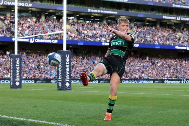 Fin Smith booted the ball out to put the seal on the Saints win (photo by David Rogers/Getty Images)