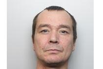 Public urged not to approach man with links to Kettering who is wanted ...