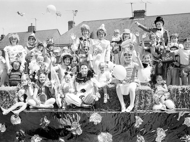 1986 EARLS BARTON CARNIVAL