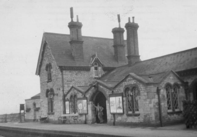 Glendon and Rushton Station 1954 Station Building