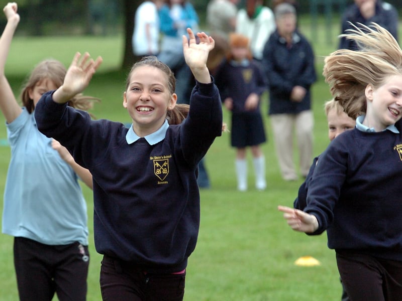 Becky Ellmer, 10, from Raunds St Peter's Junior School, and pals, at Bastille Day 2007.