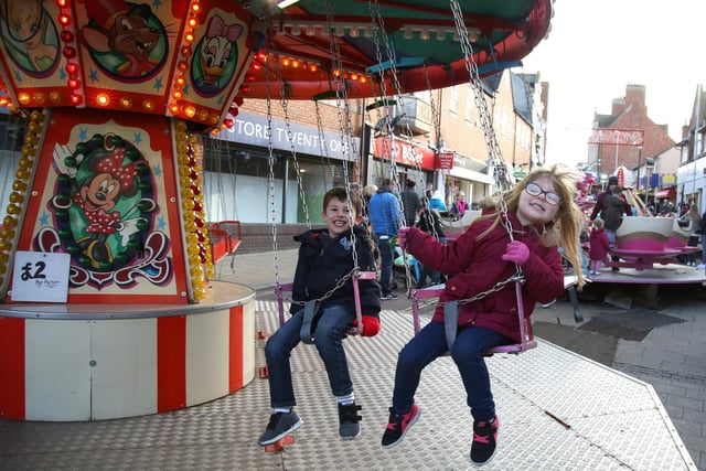 Take a look back at funfair and carnival photos from yesteryear in Kettering, Corby, Wellingborough, and Rushden