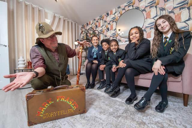 BN - SGB-18102 - Giorgia from David Wilson Homes with some pupils and Mark