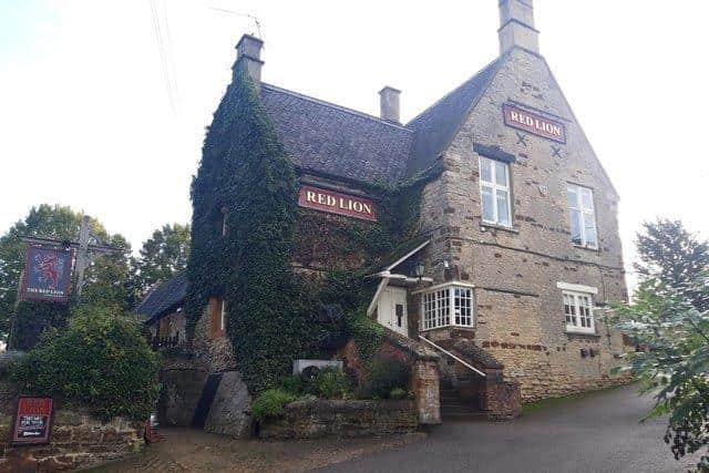 The Red Lion, Cranford.