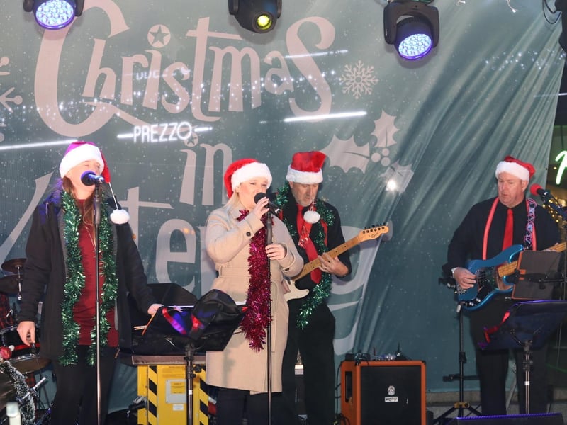 Kettering light switch on 2023:Kettering Christmas Lights Switch On