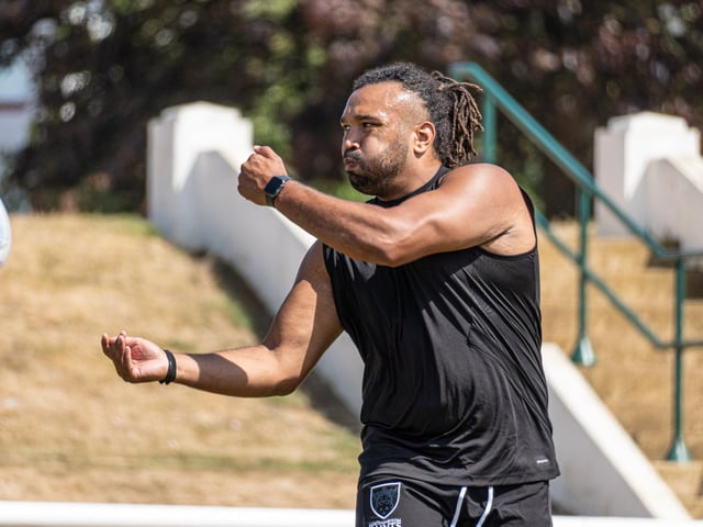 Danny Hobbs-Awoyemi gets a pass away