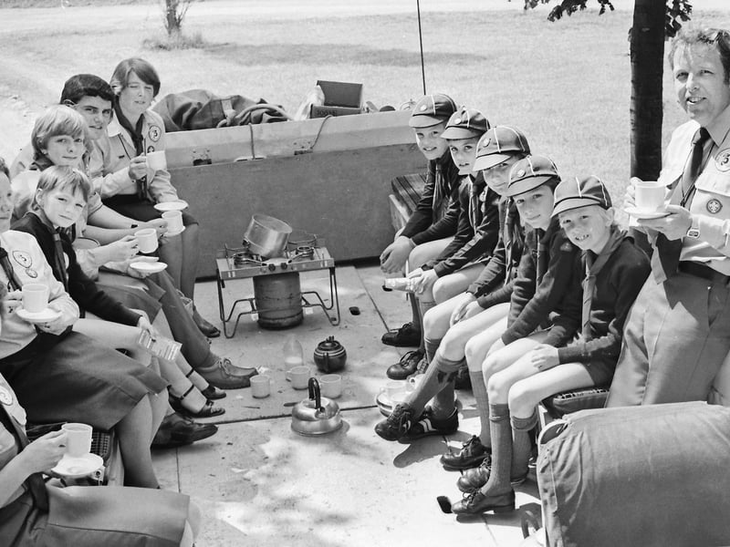 Burton Latimer Scouts take tea at the park in 1982
