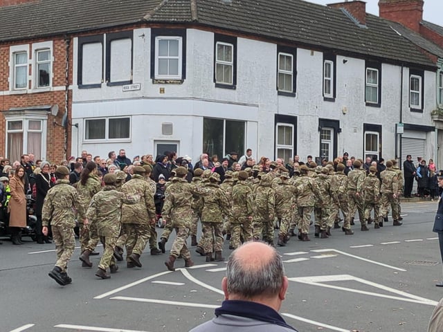 Remembrance Sunday in Wellingborough - Hundreds pay their respects at war memorial