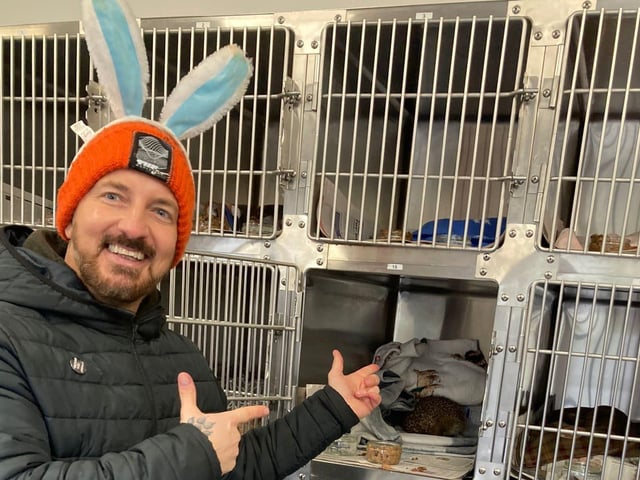 Enjoying the Easter fundraising fun!