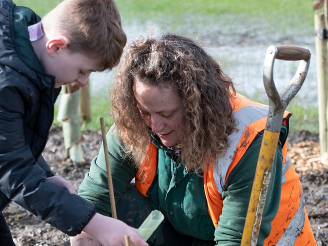 East Hunsbury Planting Festival - a free two-day event hosted by RAIN, E. Hunsbury Parish Council and Woodland Dwelling.