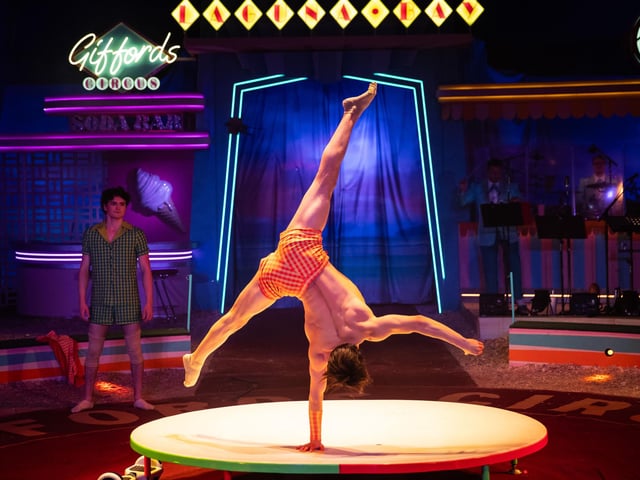 Giffords Circus