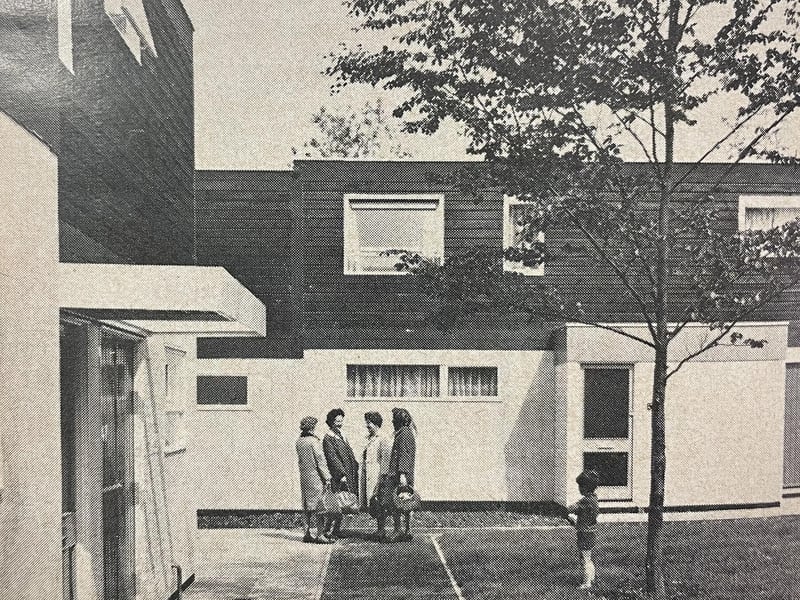 Steyning Close was part of the Beanfield Estate built in the 1960s by the Urban District Council. These rentals were known as 'system-built' homes and were ,made of pre-cast concrete and timber.