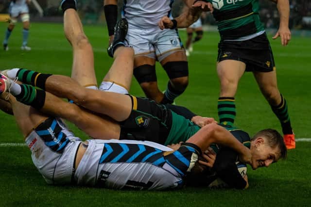 James Pater went over for Saints' first try of the match (picture: Claire Jones/redhatphoto.co.uk)