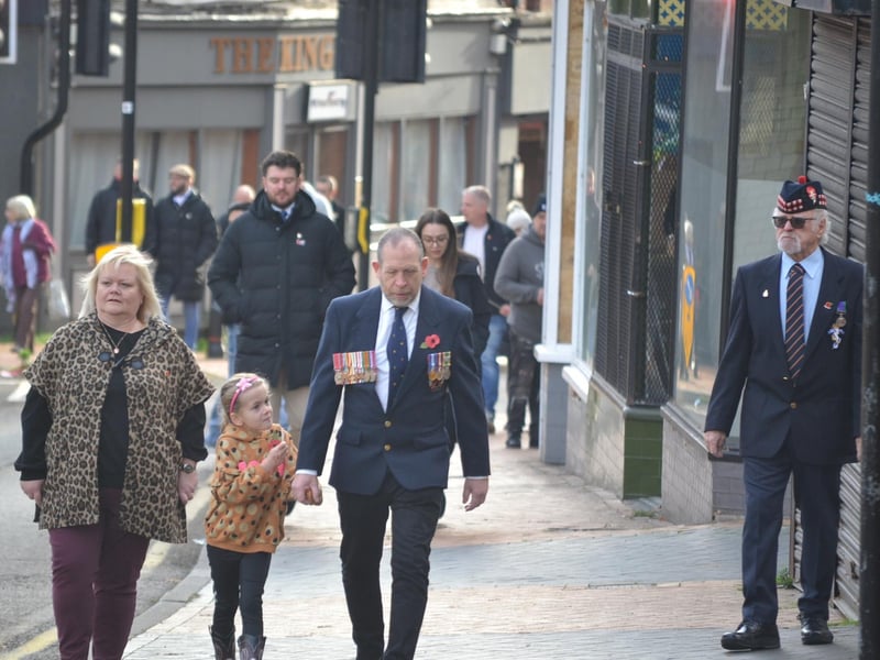 Hundreds gather at Broad Green in Wellingborough to pay respects at Remembrance Sunday service