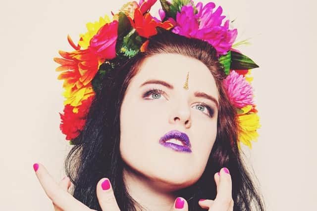 Lucy Ward - Elly Lucas Photography