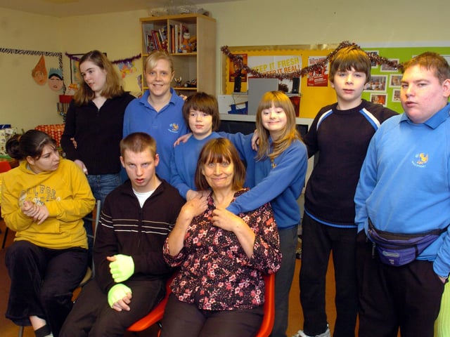 Kettering, Wren Spinney School, retirement of Frances O'Callaghan with some of her students and fellow Teaching Assistant Lorraine Hill. 2008