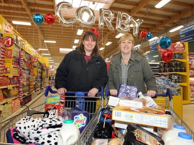 Tesco Opens, Corby, New Tesco Extra store opens shoppers l-r Sally Layton-Matthews and Michelle Jewell with their shopping January 2013