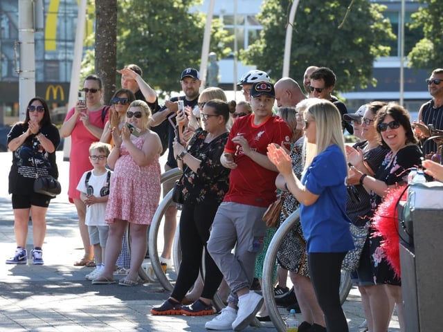 People enjoy the entertainment